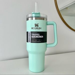 Stanley Adventure Quencher 40oz Bay Blue